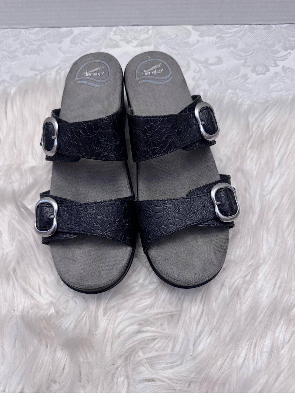 Dansko Sophie Embossed Black Learher Slide Sandals  Comfort Shoe Size 39 8.5-9 - Picture 2 of 13